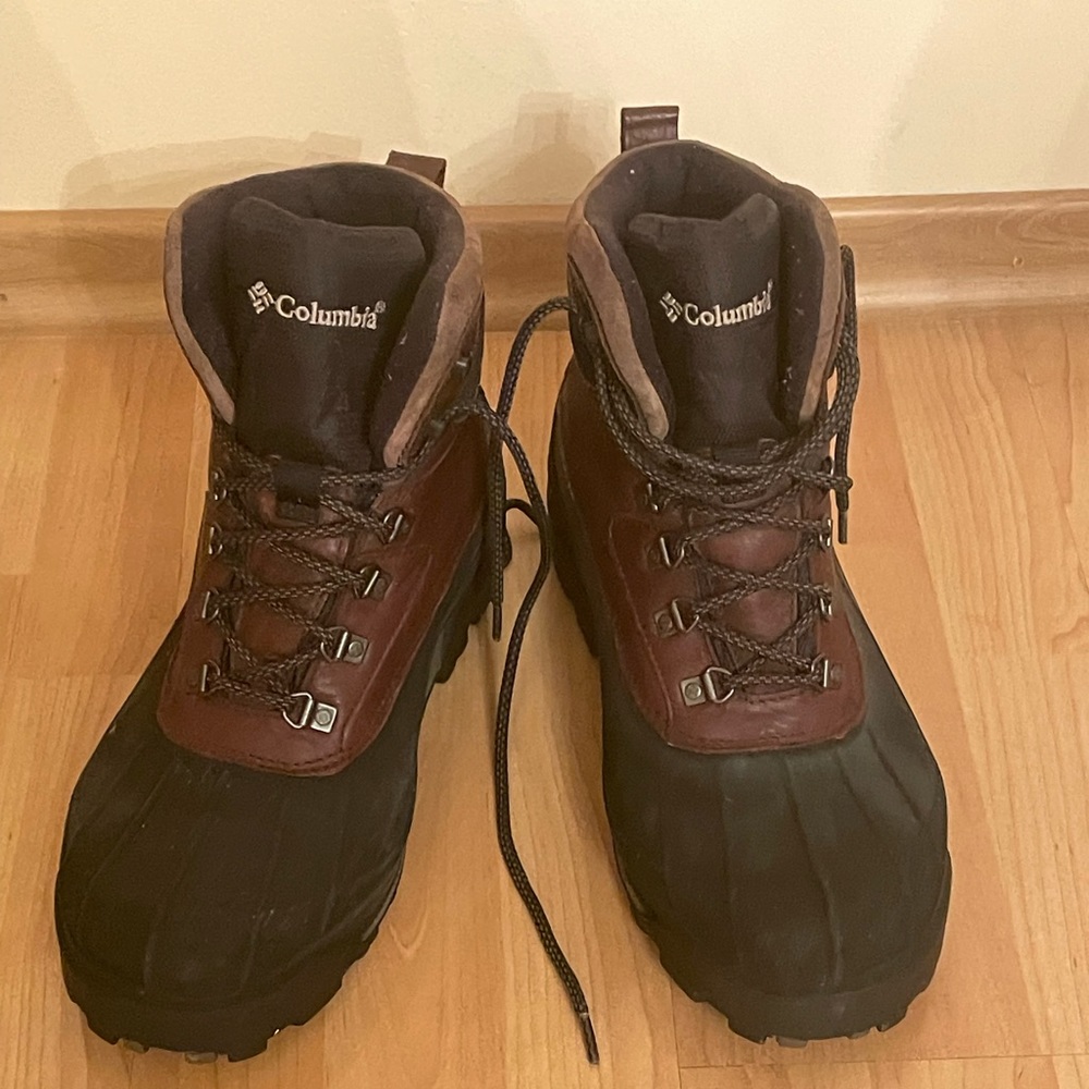 Brand New Men’s Columbia DuPont Certified Thermolite Thin Insolation Boots